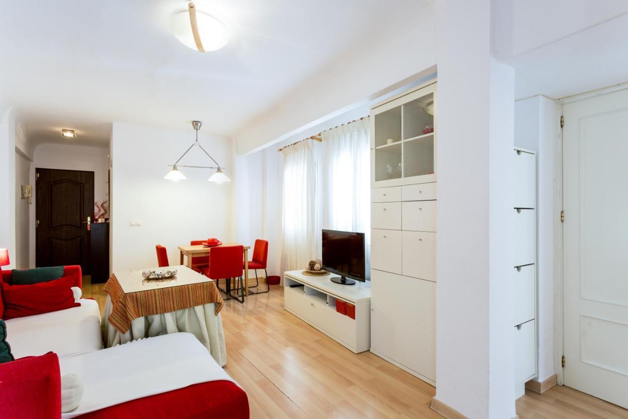 Cs Para Familias Junto A Plaza De San Marcos Σεβίλλη Εξωτερικό φωτογραφία